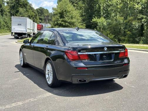2015 BMW 750 Li