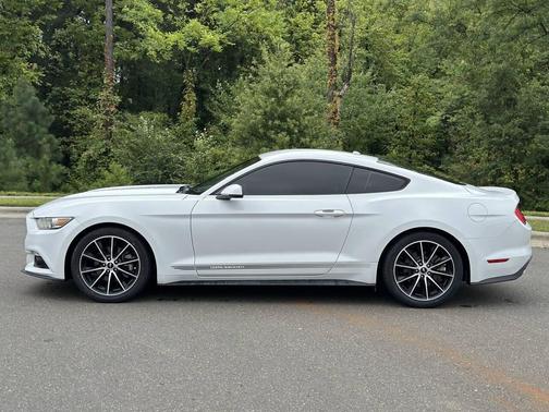 2016 Ford Mustang EcoBoost Premium