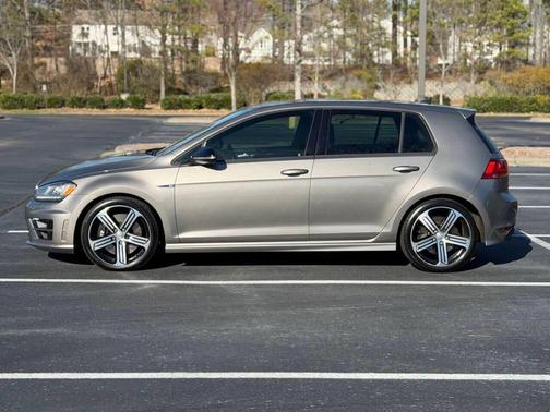2016 Volkswagen Golf R 2.0T DSG