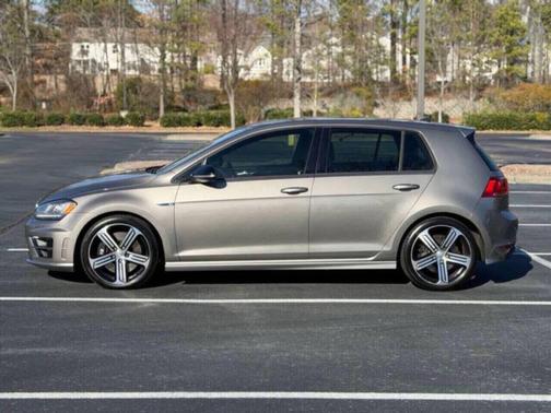 2016 Volkswagen Golf R 2.0T DSG