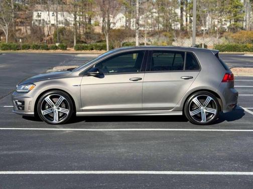 2016 Volkswagen Golf R 2.0T DSG