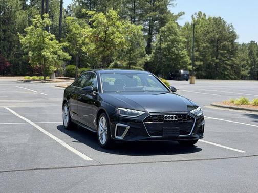 Mythos Black Metallic 2020 Audi A4 45 Premium Plus