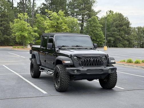 Black 2020 Jeep Gladiator Sport