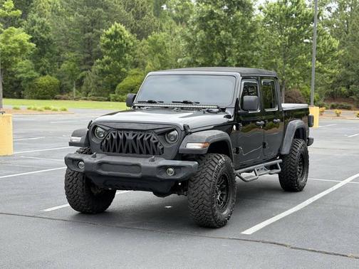 Black Clearcoat 2020 Jeep Gladiator Sport S