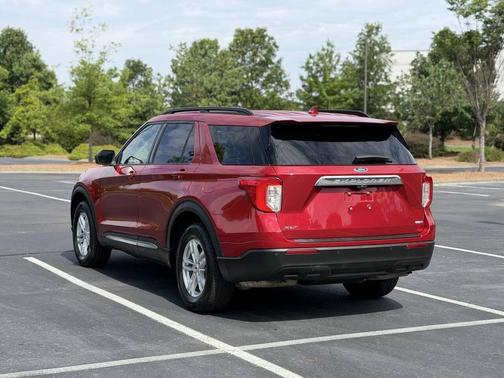 Rapid Red Metallic Tinted Clearcoat 2020 Ford Explorer XLT