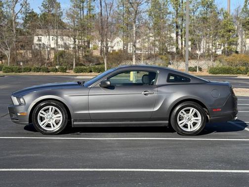 2014 Ford Mustang V6