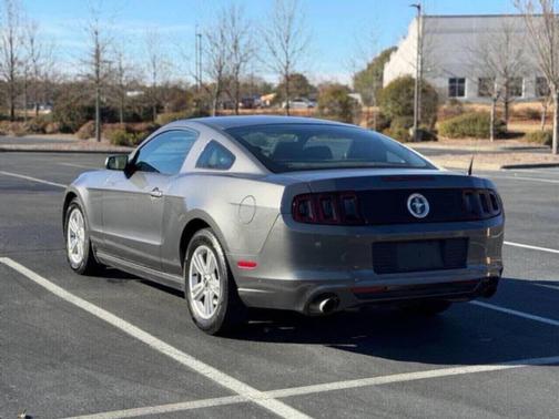 2014 Ford Mustang V6
