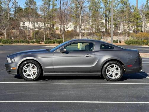 2014 Ford Mustang V6
