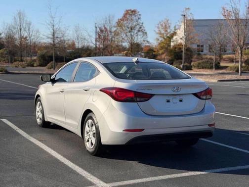 2016 Hyundai ELANTRA Limited