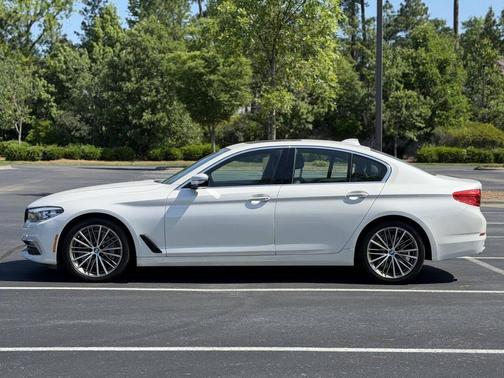 White 2018 BMW 540 540i 4dr Sedan