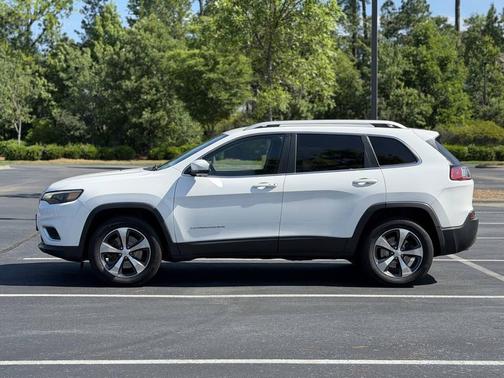 Bright White Clearcoat 2019 Jeep Cherokee Limited