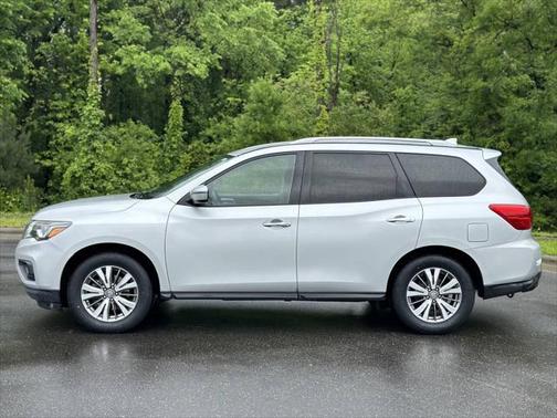 2020 Nissan Pathfinder SV 2WD