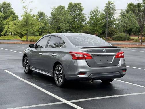 Gun Metallic 2019 Nissan Sentra SR
