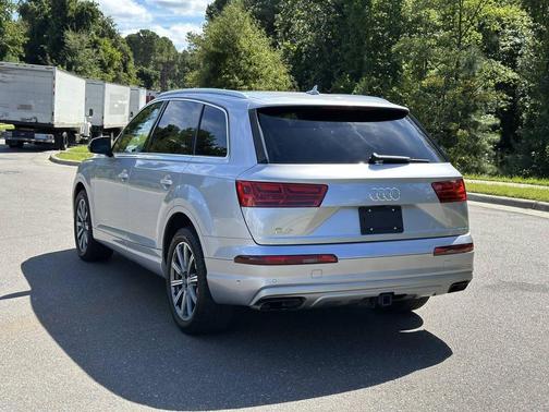 2019 Audi Q7 55 Prestige