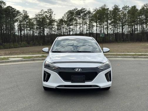 2019 Hyundai IONIQ EV Base 4dr Hatchback