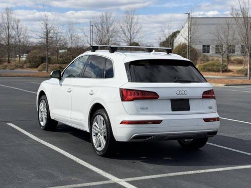 2018 Audi Q5 2.0T Premium Plus