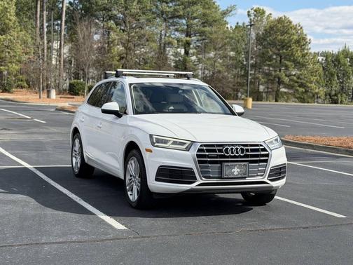 2018 Audi Q5 2.0T Premium Plus