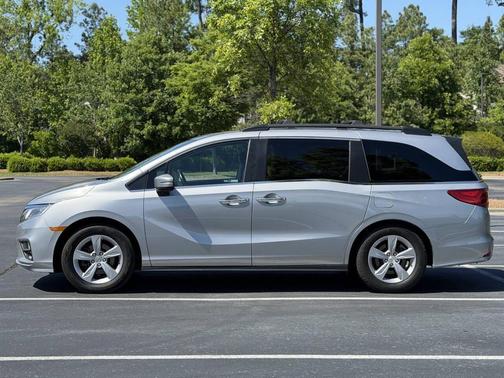 Gray 2018 Honda Odyssey EX