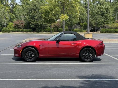 Soul Red Crystal Metallic 2020 Mazda MX-5 Miata Sport