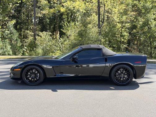 2005 Chevrolet Corvette Base