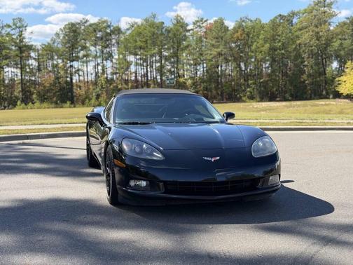 2005 Chevrolet Corvette Base