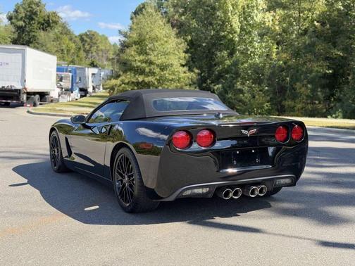 2005 Chevrolet Corvette Base