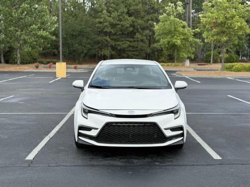 White 2023 Toyota Corolla SE