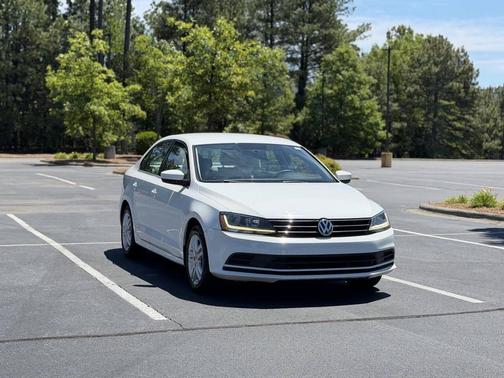 White 2017 Volkswagen Jetta 1.4T S