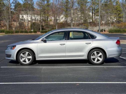 2014 Volkswagen Passat 2.0L TDI DSG SE w/Sunroof