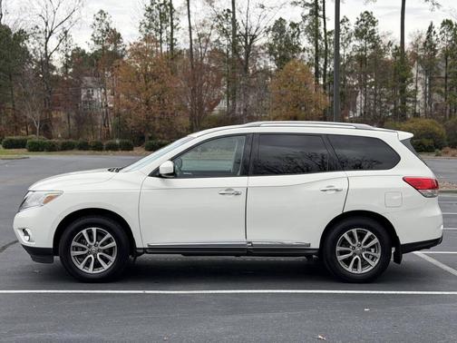 2014 Nissan Pathfinder Platinum