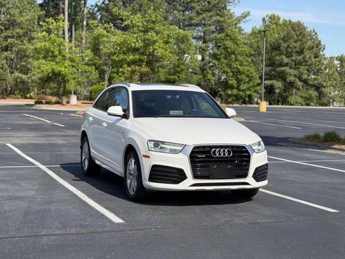 White 2018 Audi Q3 2.0T Premium