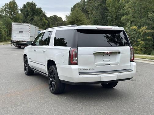 2017 GMC Yukon XL Denali