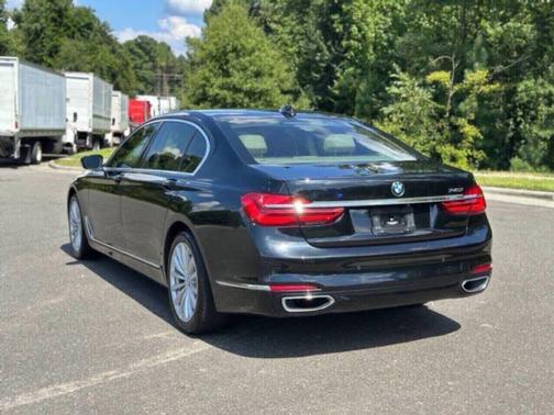 2017 BMW 740 740i 4dr Sedan