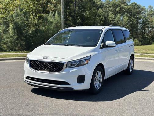 2017 Kia Sedona LX