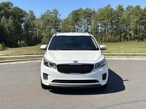 2017 Kia Sedona LX