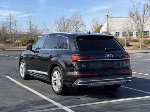 2023 Audi Q7 55 Prestige