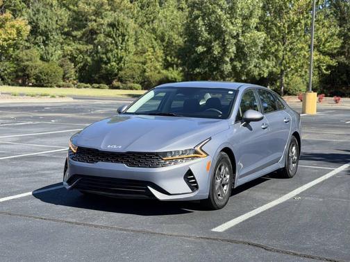 Everlasting Silver 2022 Kia K5 LXS