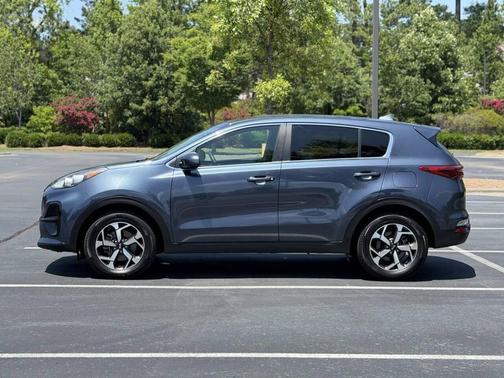 Pacific Blue 2022 Kia Sportage LX
