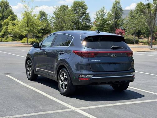 Pacific Blue 2022 Kia Sportage LX