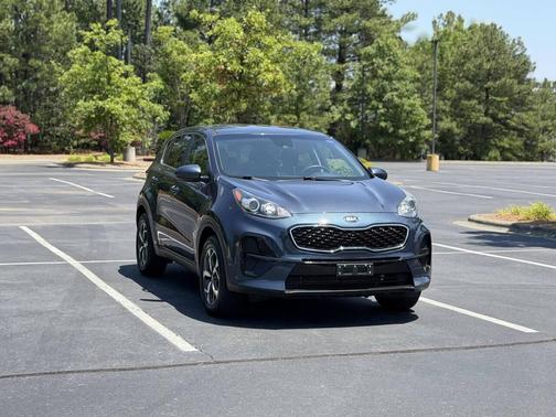 Pacific Blue 2022 Kia Sportage LX