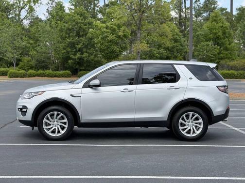 Silver 2018 Land Rover Discovery Sport HSE