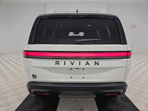 2025 Rivian R1S Adventure trim