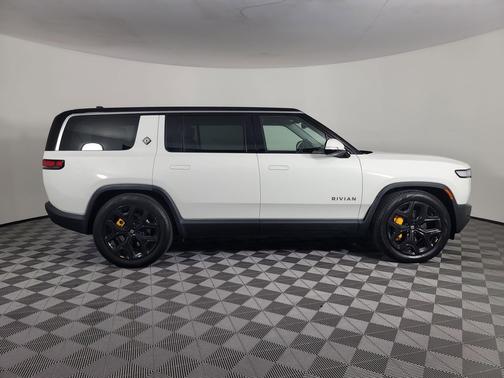2024 Rivian R1S Adventure Quad Motor Large Pack