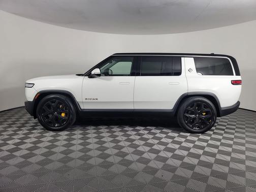 2024 Rivian R1S Adventure Quad Motor Large Pack