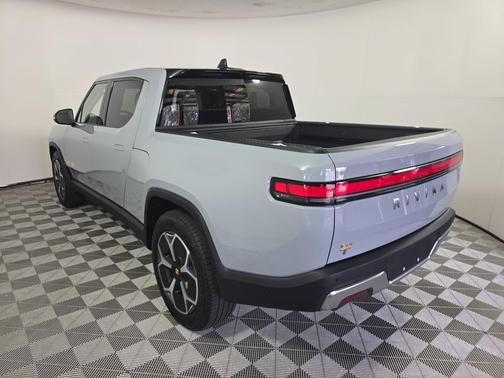 2022 Rivian R1T Adventure
