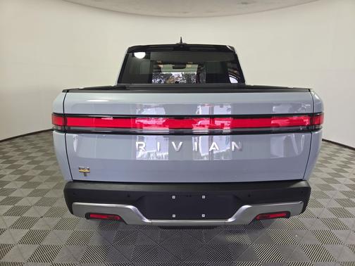2022 Rivian R1T Adventure