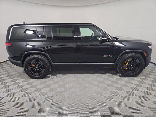Midnight 2024 Rivian R1S Adventure Quad Motor Large Pack