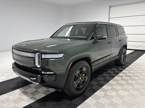 2023 Rivian R1S Adventure