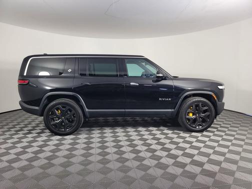 2023 Rivian R1S Adventure
