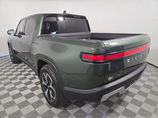 2022 Rivian R1T Adventure